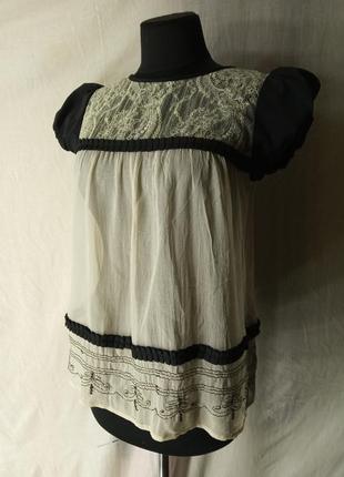 Женстевнная кофточка miss selfridge блуза з рукавами-ліхтариками та мереживом