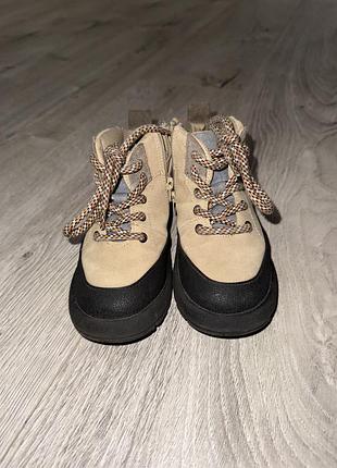 Дитячі черевики zara