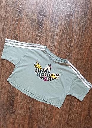 Футболка adidas