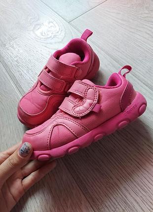 Легкие розовые кросовки decatnlon 27 размера
