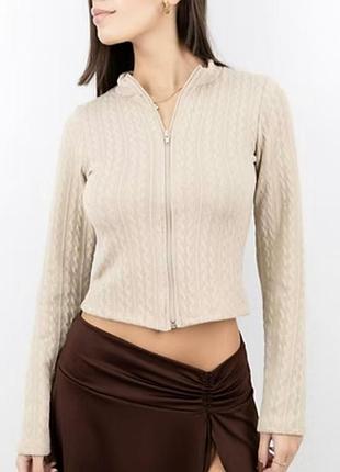 Стильная, красивая, актуальная, фирменная кофта, на молнии, со стойкой,