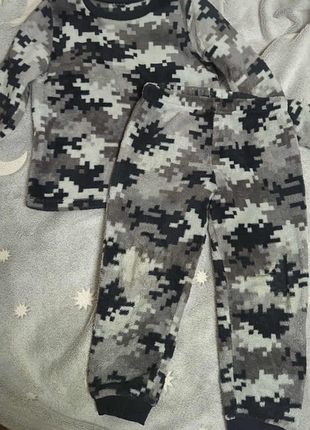 Тепла піжама на 116 р.