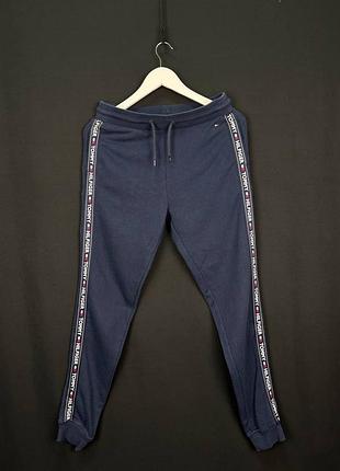 Штани спортивні на лампасах tommy hilfiger, s, чудовий стан. оригінал.