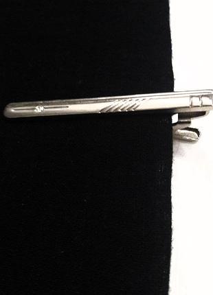 Затискач для краватки сріблястий з кристаликом!