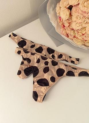 Трусики стринги