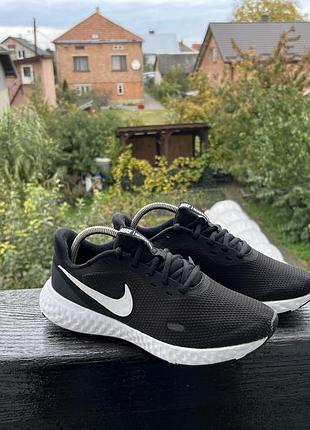 Кросівки nike WHITE revolution