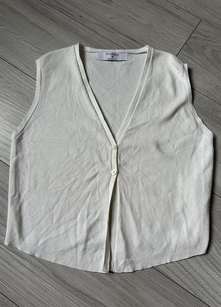 Молочний топ жилет жилетка на ґудзиках трикотажна