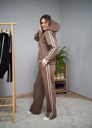 Костюм жіночий