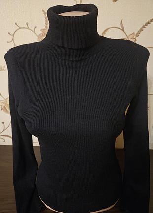 Гольф водолазка вязаний тонкий в рубчик