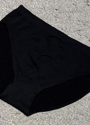 Нові,безшовні трусики