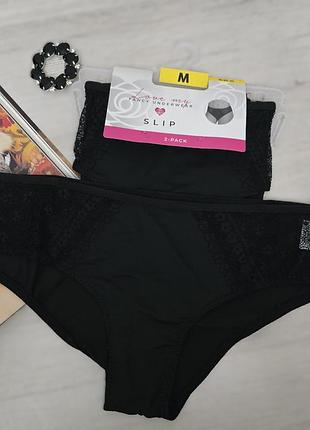 Женские трусики слипы, элегантно отделаны кружевом "fancy."