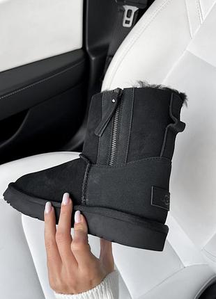 Ugg zip mini black 2 zip 2