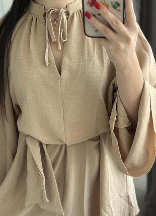 Жіноча сукня вільного крою з ремінцем