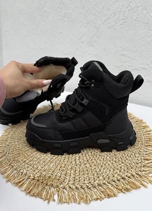 Зимові на  овчині ботинки, чоботи, черевики , хайтопи, кросівки