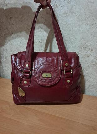 Сумка из лакированной кожи