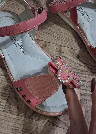 Босоніжки для дівчинки 4