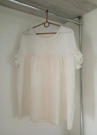 Классическая белая блузочка с коротким рукавом