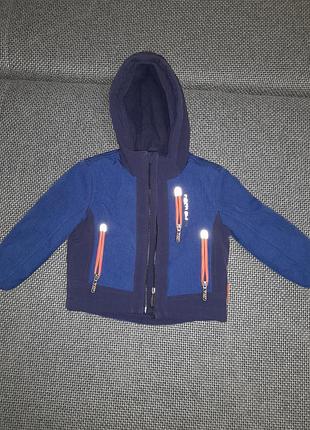 Дитяча куртка на хлопчика