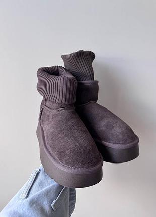 Ugg mini sock bitter dusted cocoa 2