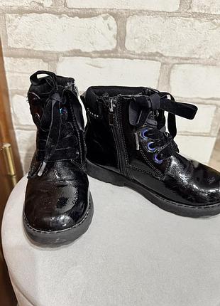 Лакові черевики для дівчинки f&f. розмір 27