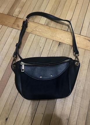 Новенька бананка з еко-шкіри