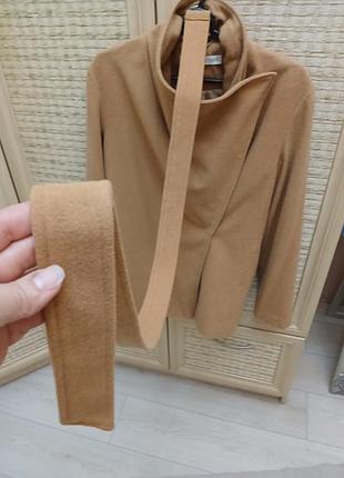 Укороченное бежевое шерстяное пальто, тренч, плащ, 50% шерсть, цвет кемэл, м-л