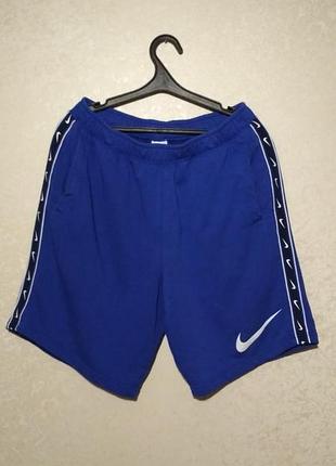 Шорты nike (m-l) на лампасах оригинал