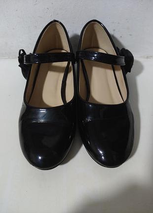 Туфлі лакові дитячі фірми helli blu, виробник польща, розмір 31.