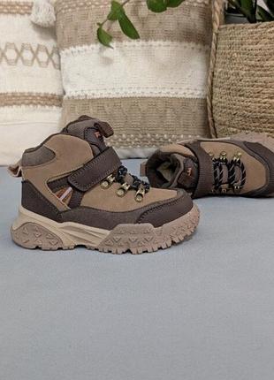 Зимові чоботи