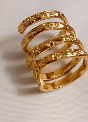 Интересная кольца. англия.