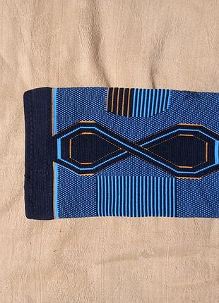 Наколенник р. s