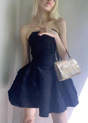 Чорна міні сукня сучасна коротка сукня без бретелей приталина