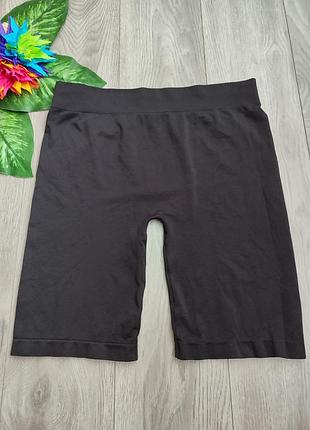 Чорні шорти велосипедки