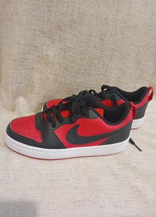 Кросівки нові nike