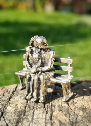 Винтажная коллекционная миниатюра "влюбленная пара". серебро.