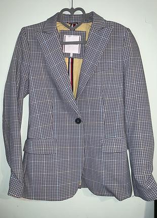 Піджак в клітинку