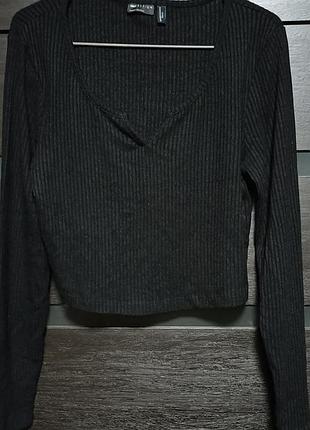 Чорна укорочена кофтина