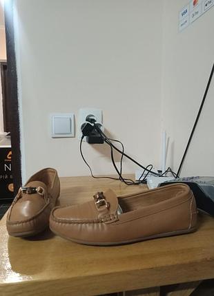 Лоферы женские