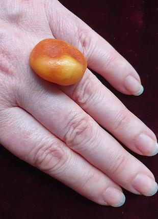 Винтажное мельхиоровое кольцо с искусственным янтарем, европейский винтаж