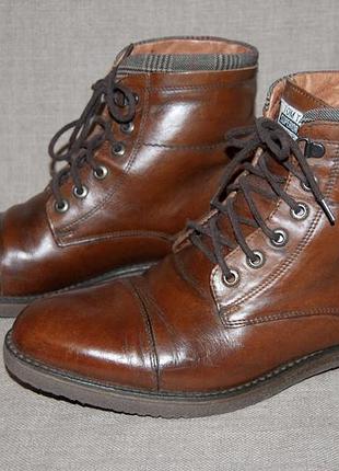 Кожаные зимние ботинки