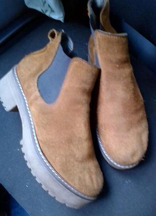 Ботинков замшевые