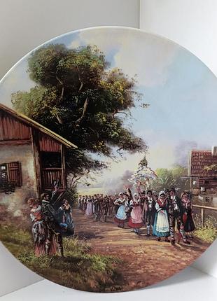 Коллекционная декоративная тарелка seltmann weiden, серия "luckels frohliches dorfleben".