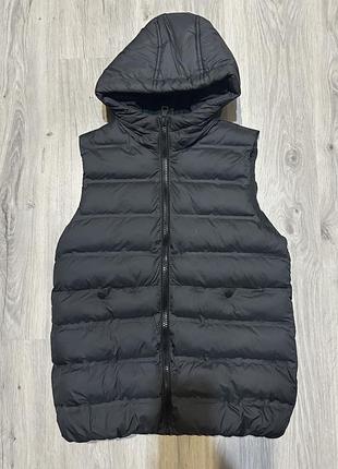Стьобаний жилет з капюшоном