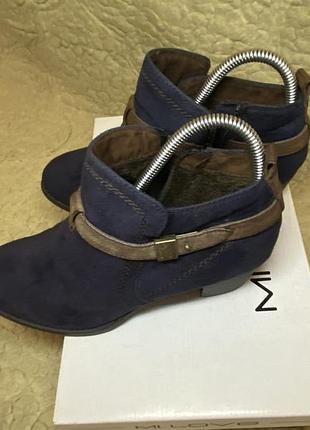 Класні, модні, замшеві, нові черевики розмір 39. нові.