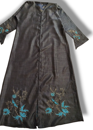 Традиційний арабський наряд абая