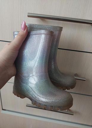 Резинки резиновые блестящие сапоги