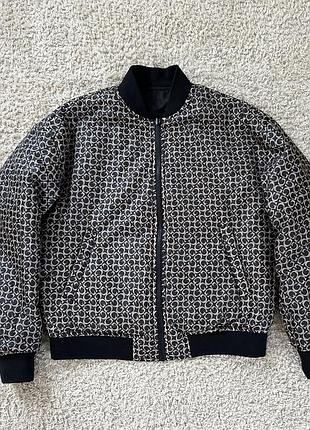 Брендовый бомбер куртка guess