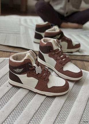 Кросівки утеплені