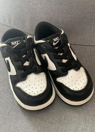 Дитячі кросівки nike 25 розмір (16 см)