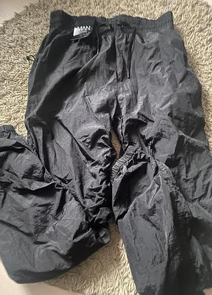 Спорт штани boohoo нові